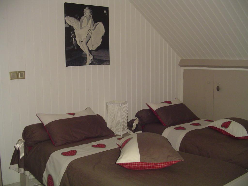 Chambre Crescia Vernouillet  Oda fotoğraf
